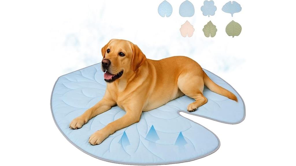 large leaf shaped cooling mat