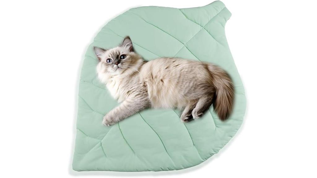 leaf shaped cat cooling mat